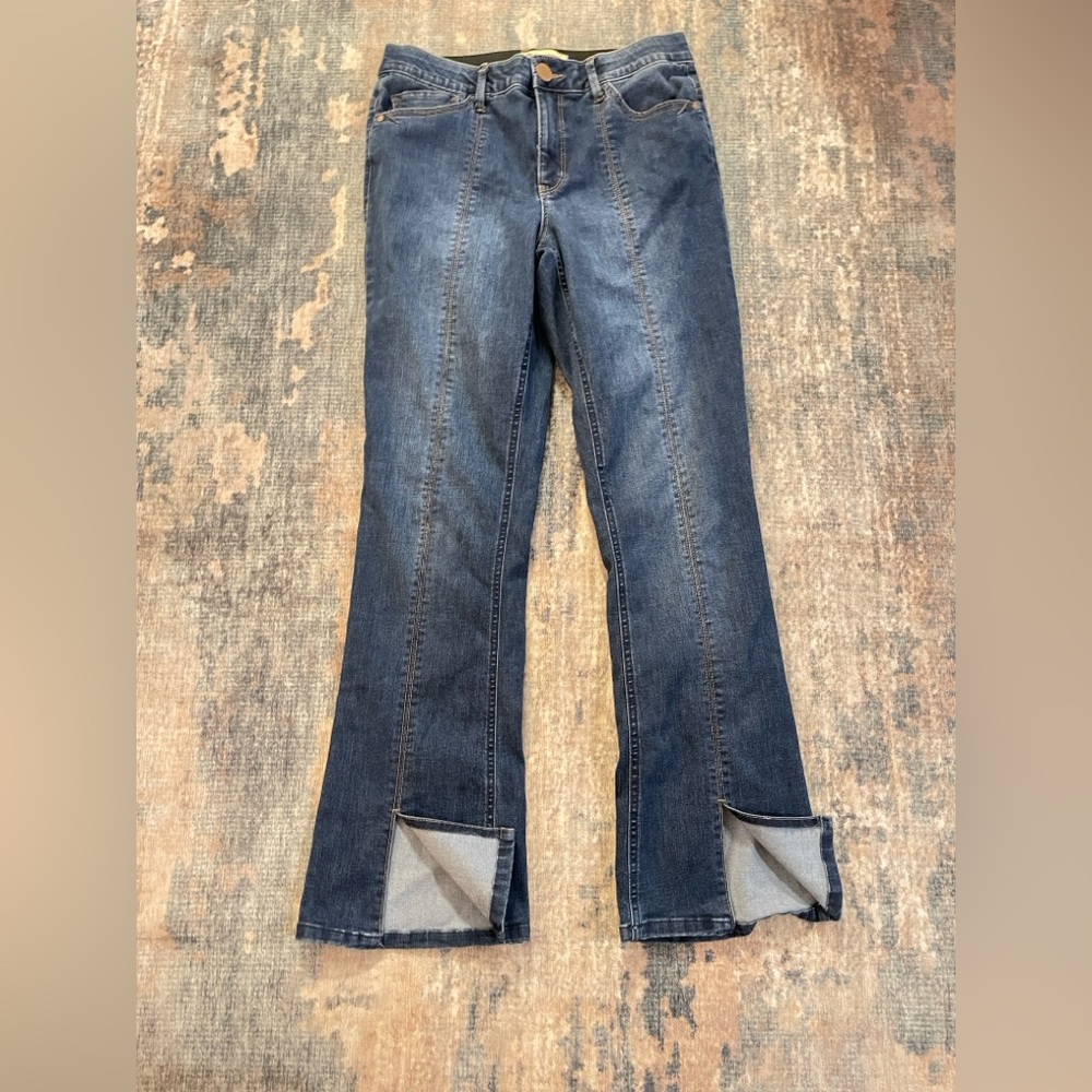 Democracy "Ab" Technology Jeans. Front slit leg. Size 10